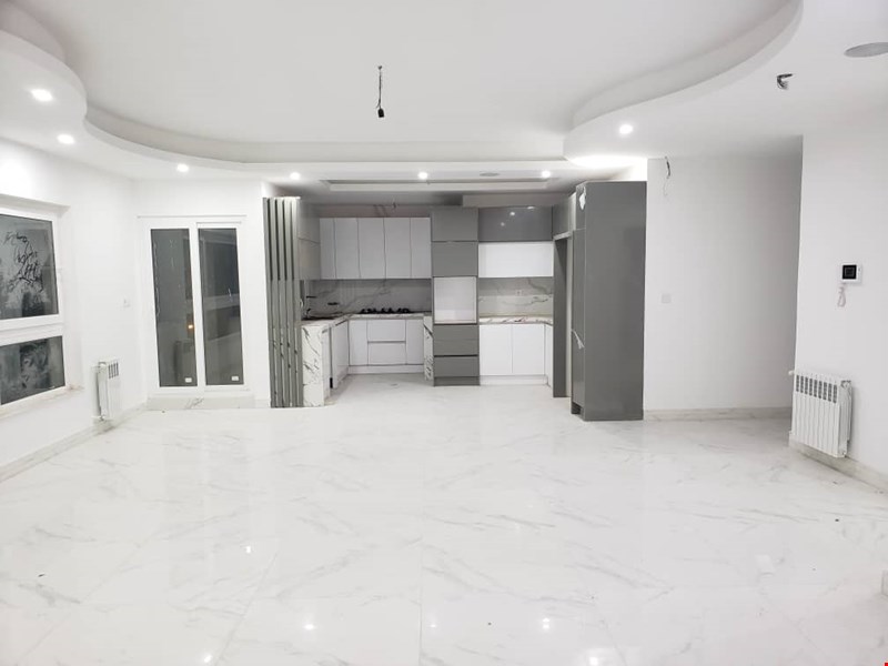  کاربری   - موجود  - مسکونی  - آپارتمان  - 3 اتاق  - 3طبقه  - 0سال  - شمالی  - فقط تصویر دار  - کلید نخورده 